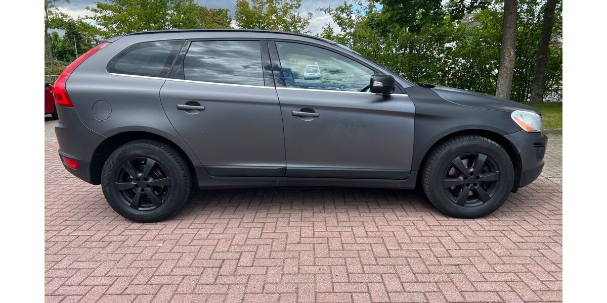 Volvo XC60 220.000 km 6.999 &euro; Stade 21682