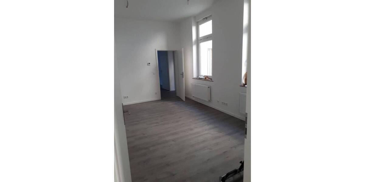 Etagenwohnung Krefeld Cracau - 3 Zimmer, 93 m&sup2;, 900&euro; | Angebot:26851580