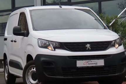 Peugeot Partner 99.565 km 10.900 &euro; Neuss 41469