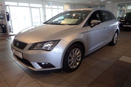 Seat Leon 122.930 km 11.990 &euro; Lübeck 23554