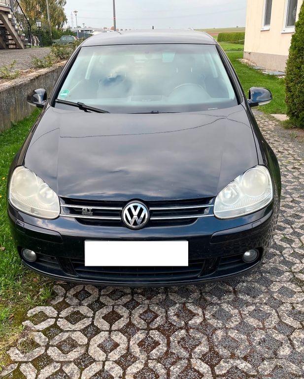 VW Golf 228.000 km 800 € Binningen 56754
