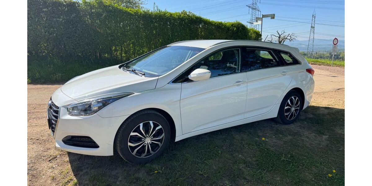 Hyundai i40 123.000 km 10.100 &euro; Schopfheim 79650