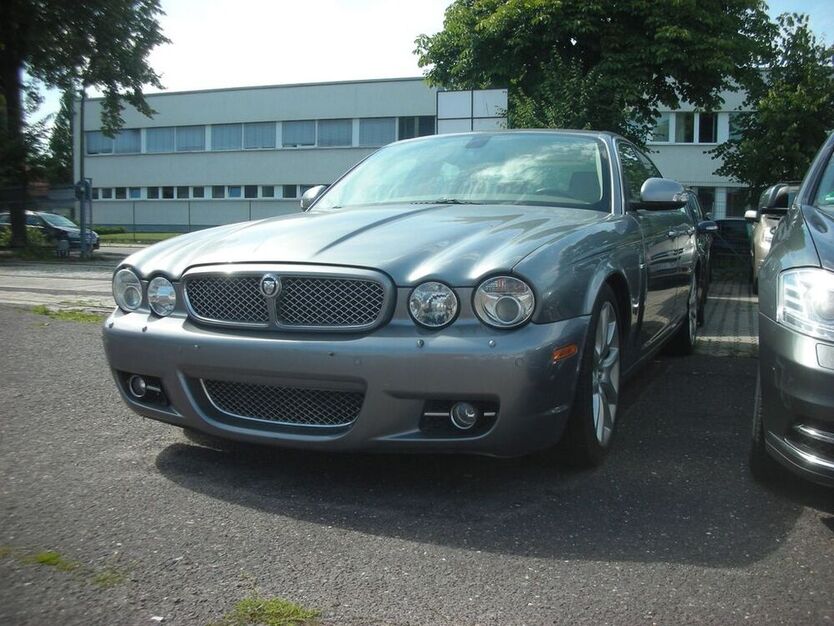 XJ