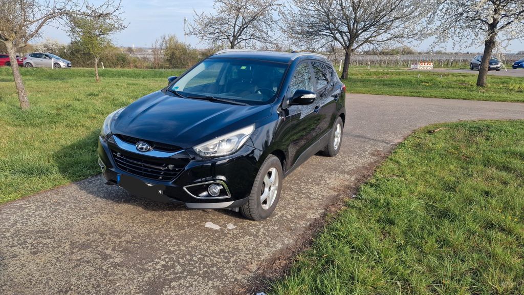 Hyundai ix35 128.500 km 9.550 &euro; Neustadt 67434