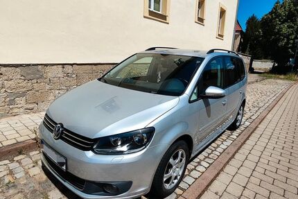 VW Touran 158.950 km 6.999 &euro; Frankleben 06259