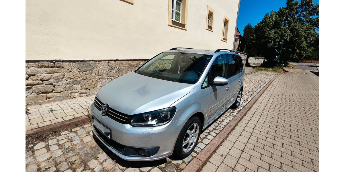 VW Touran 158.950 km 8.999 &euro; Frankleben 06259