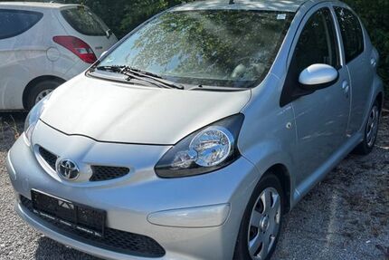 Toyota Aygo (X) 98.000 km 2.950 € Bondorf 71149