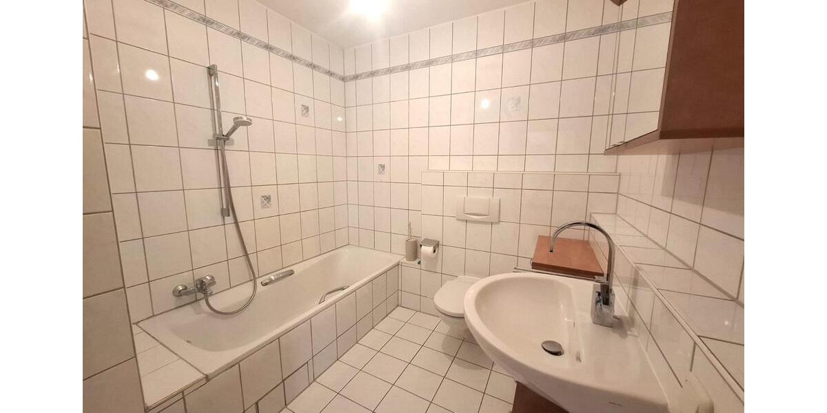 Maisonettenwohnung Deggendorf - 2.5 Zimmer, 77 m&sup2;, 245.000&euro; | Angebot:26888075