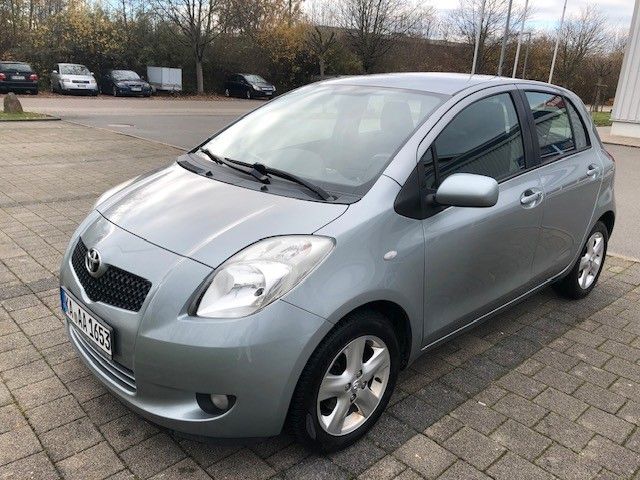 Toyota Yaris 178.000 km 5.490 € Hockenheim 68766