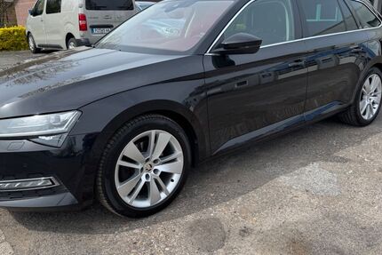 Skoda Superb 160.000 km 19.900 &euro; Ahausen (ehem. TÜV Gelände) 27367