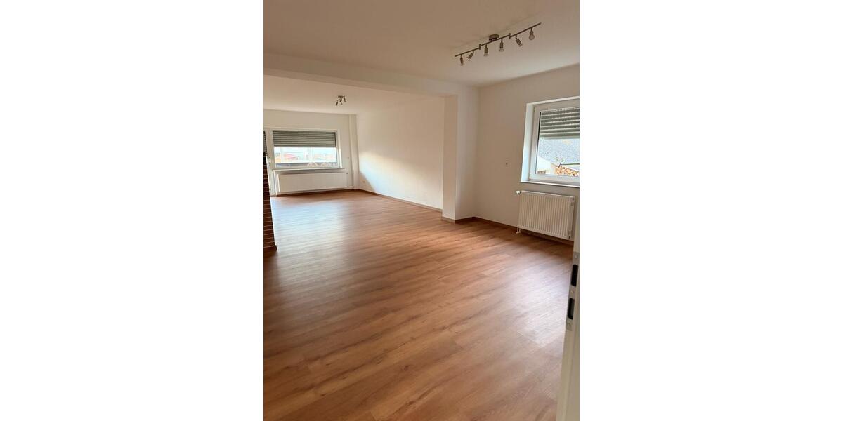 Erdgeschoßwohnung Borken (Hessen) - 1 Zimmer, 115 m&sup2;, 790&euro; | Angebot:25137695