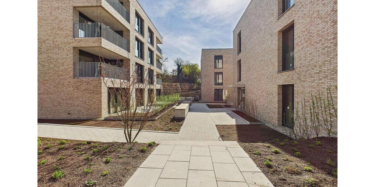 Dachgeschoßwohnung Sindelfingen Sindelfingen (Stadt) - 2 Zimmer, 68 m&sup2;, 1.350&euro; | Angebot:22893223