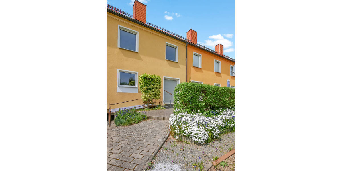 Reihenmittelhaus Stolpen - 5 Zimmer, 83 m&sup2;, 1.100&euro; | Angebot:26656826