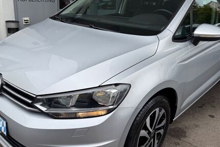 VW Touran 120.172 km 17.499 &euro; München 81549