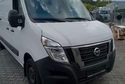 Nissan NV400