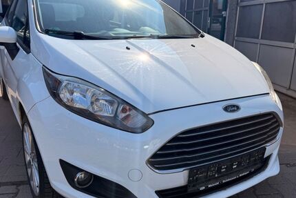 Ford Fiesta 176.770 km 4.350 &euro; Limeshain 63694