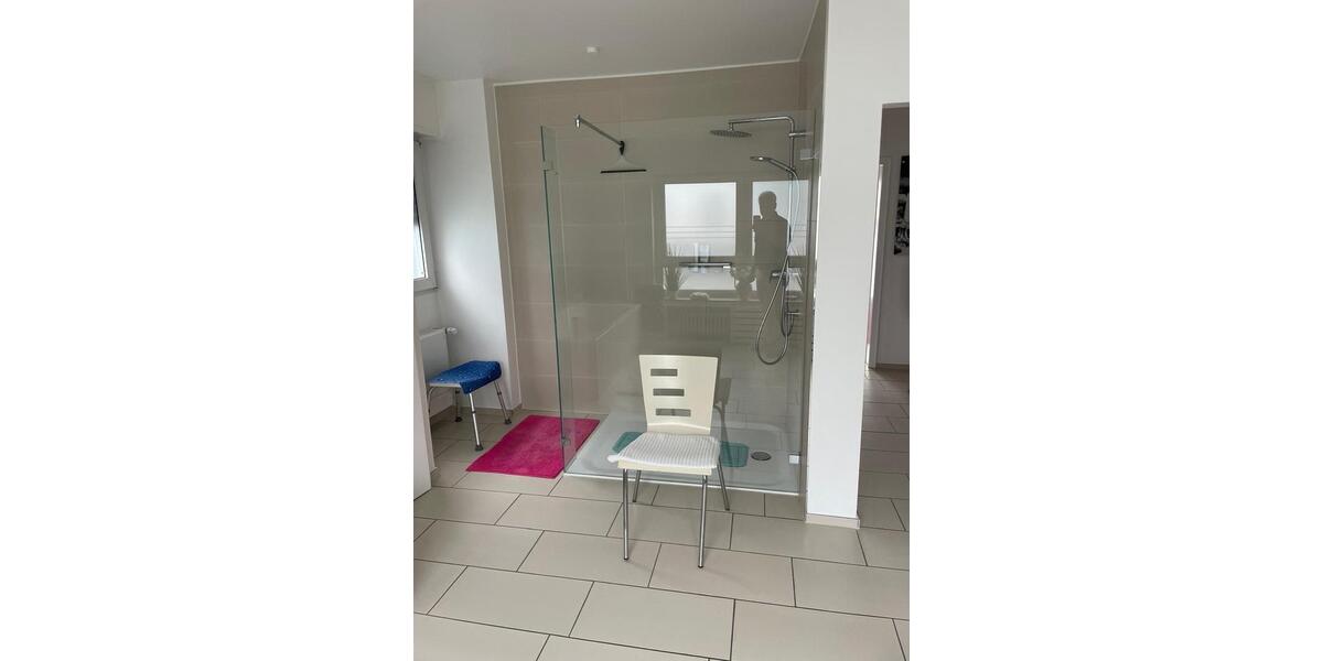 Erdgeschoßwohnung Viersen Hülsdonk - 6 Zimmer, 200 m&sup2;, 2.500&euro; | Angebot:26670858