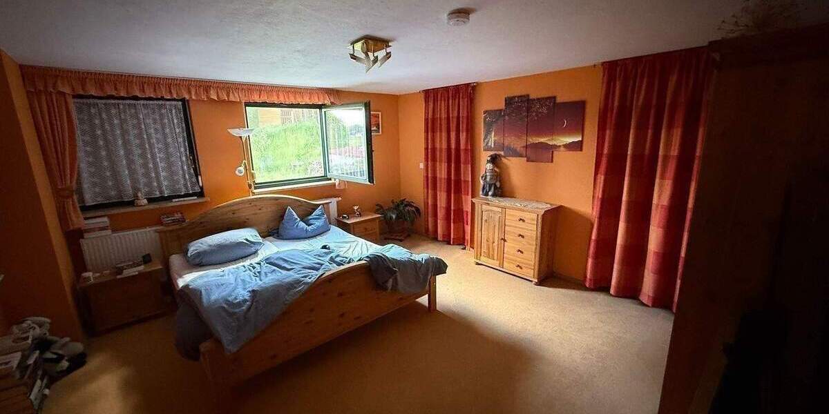 Einfamilienhaus Weißenfels Wengelsdorf - 8 Zimmer, 250 m&sup2;, 435.000&euro; | Angebot:25818951