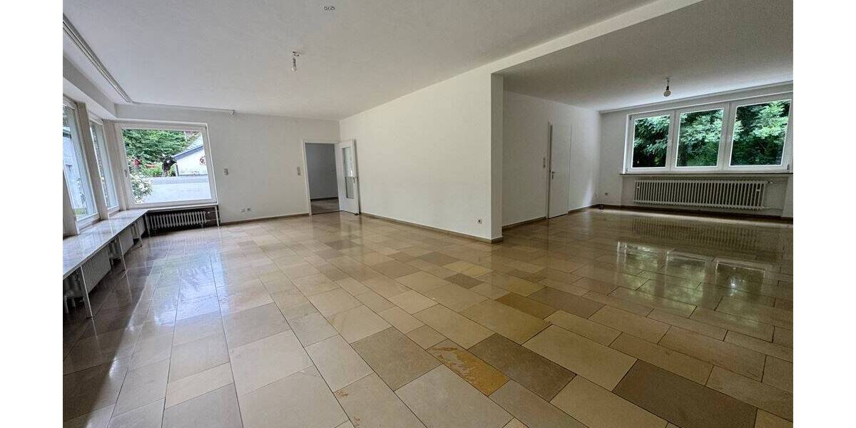 Entspannt Wohnen in großzügigen Einfamilienhaus in Hofgeismar mit großem Garten 7 zimmer