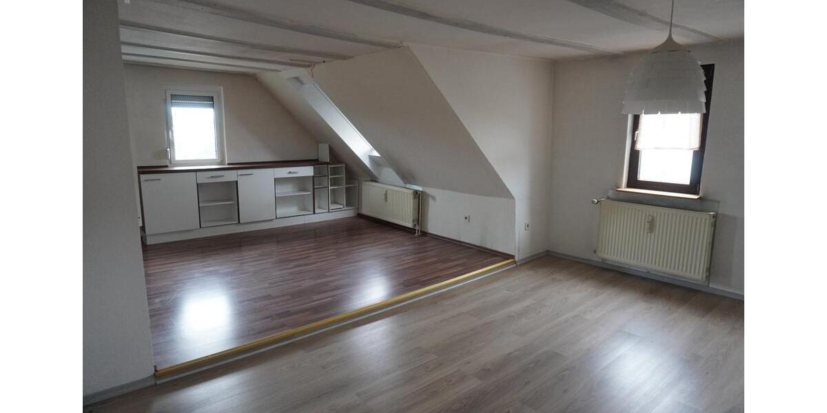 3 Zimmer DG-Wohnung Sennfeld ab 01.02.26 3 zimmer
