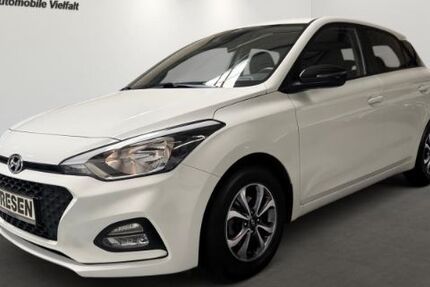 Hyundai i20 63.000 km 11.390 &euro; Neuss 41464