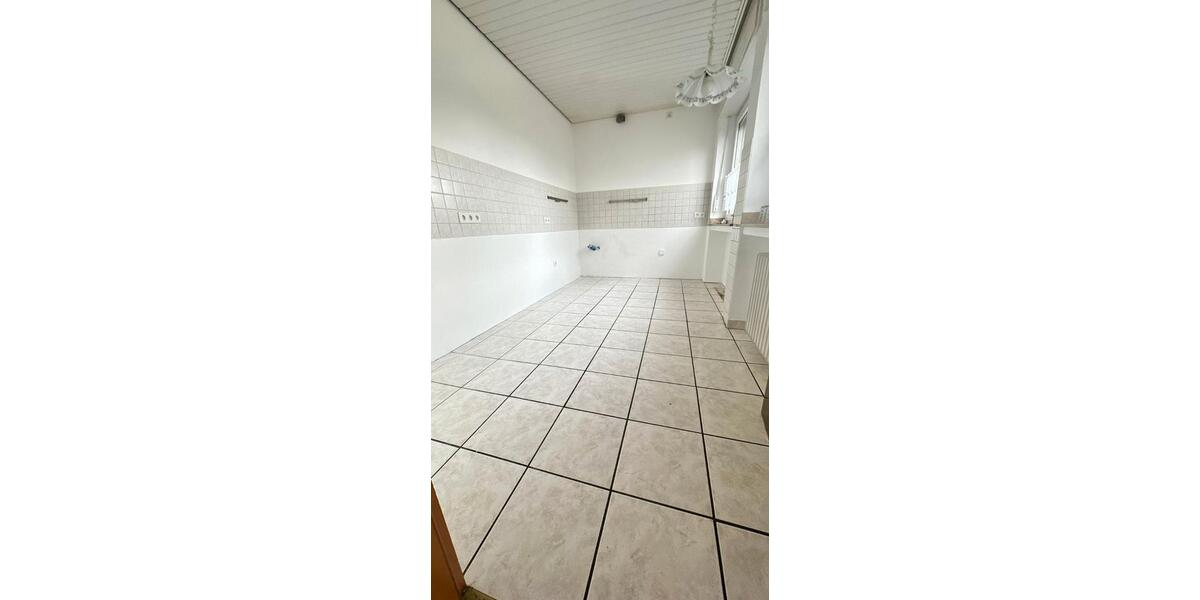Reihenhaus Meerbusch Kierst - 5.5 Zimmer, 135 m&sup2;, 1.700&euro; | Angebot:26475248