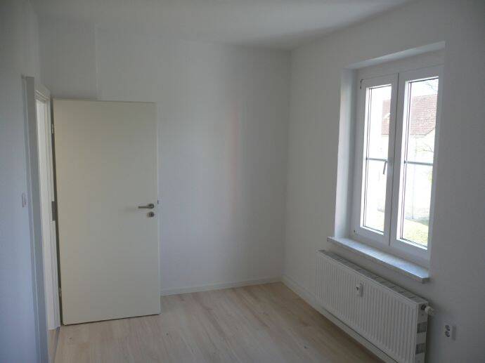 Etagenwohnung Pirna Sonnenstein - 3 Zimmer, 68 m&sup2;, 475&euro; | Angebot:26796359