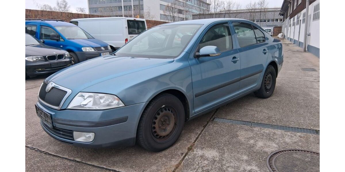 Skoda Octavia 376.185 km 2.555 &euro; Frankfurt am Main 60388