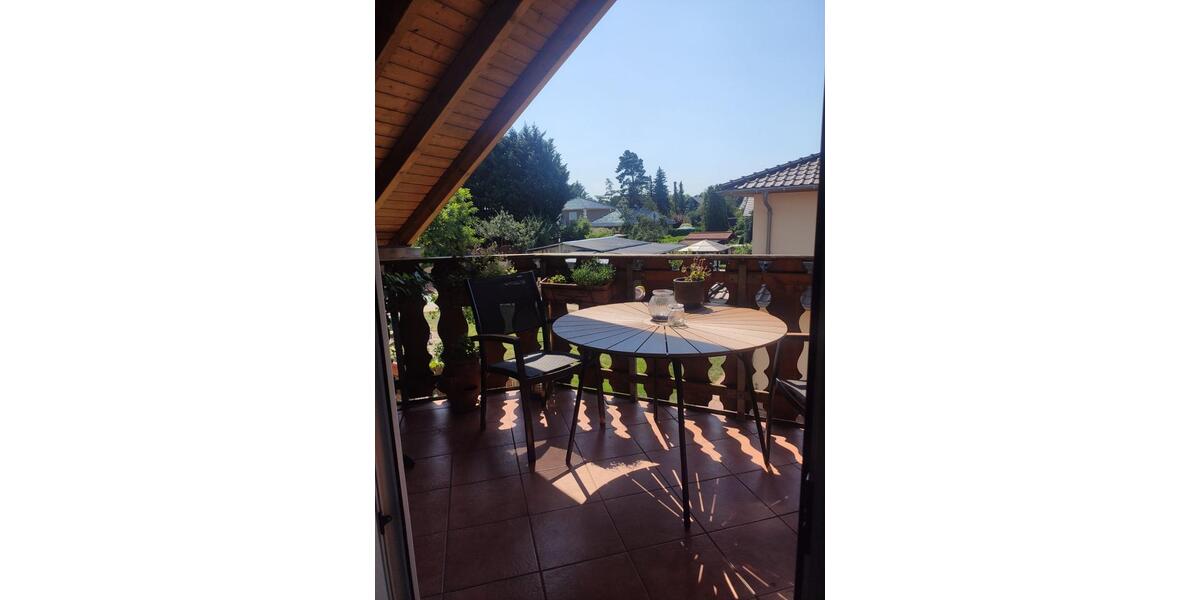 Dachgeschoßwohnung Neuenhagen bei Berlin - 3 Zimmer, 95 m&sup2;, 1.500&euro; | Angebot:25352003