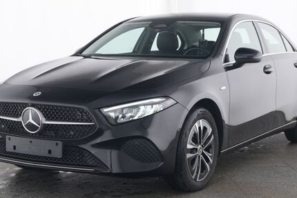 Mercedes-Benz A 250 13.700 km 32.390 &euro; Neustadt a.d. Aisch 91413