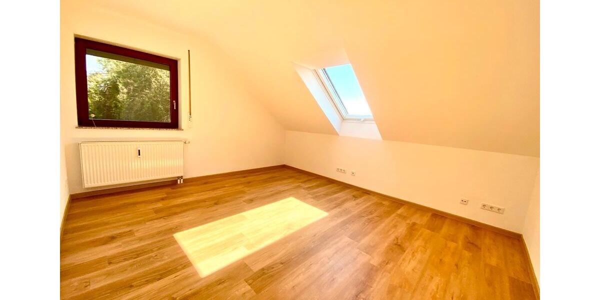 Dachgeschoßwohnung Wettenberg - 3 Zimmer, 95 m&sup2;, 950&euro; | Angebot:26341046