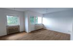 5 Zimmer, 106 qm, frisch renoviert, 2 Balkone, € 690,- zimmer