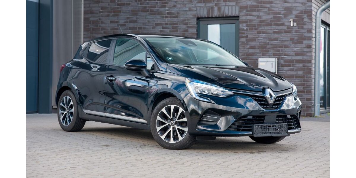 Renault Clio 114.000 km 9.299 &euro; Handewitt 24983
