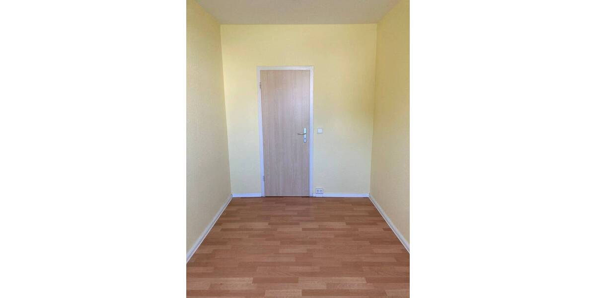 Etagenwohnung Gera Innenstadt - 3 Zimmer, 67 m&sup2;, 405&euro; | Angebot:26919906