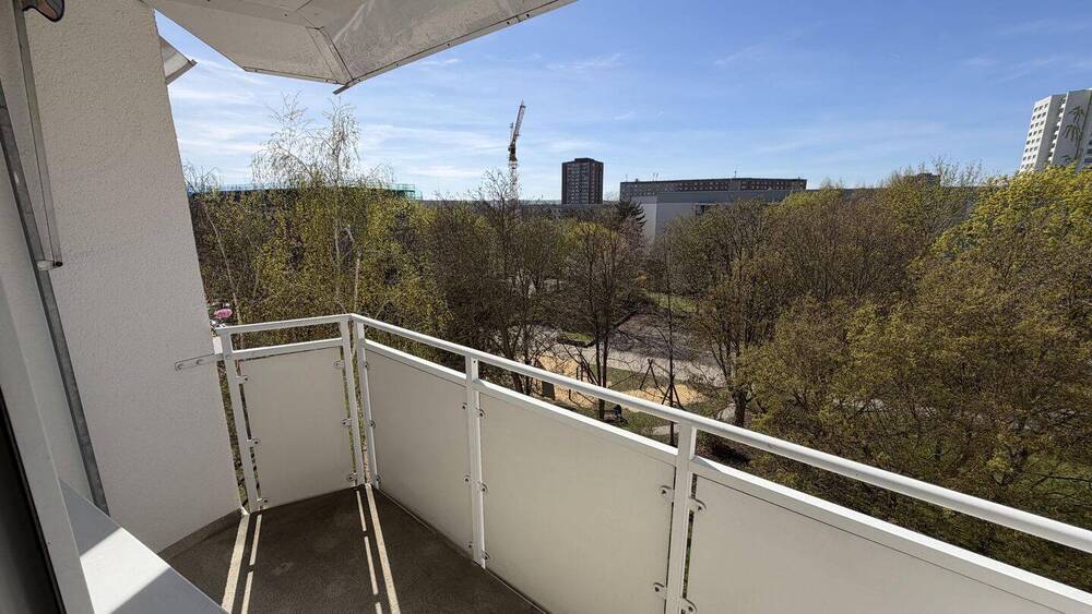 Etagenwohnung Erfurt Roter Berg - 3 Zimmer, 60 m&sup2;, 119.000&euro; | Angebot:26806492