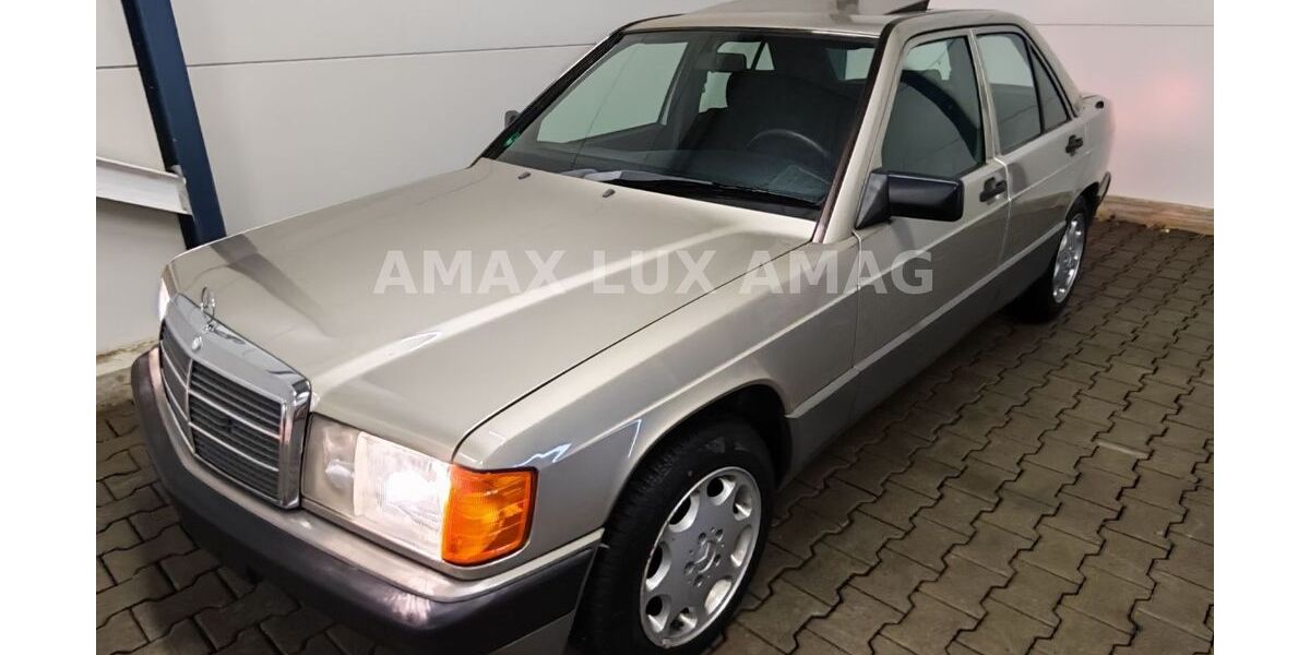 Mercedes-Benz 190 88.000 km 9.900 &euro; München 81247