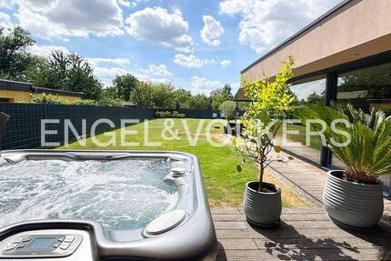 Exklusives Architekten-Haus im Bungalowstil mit Whirlpool, Doppelgarage und Smart Home 4 zimmer