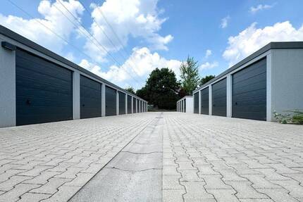 Garagen / Stellplätze Düsseldorf Holthausen - 179&euro; | Angebot:26874888