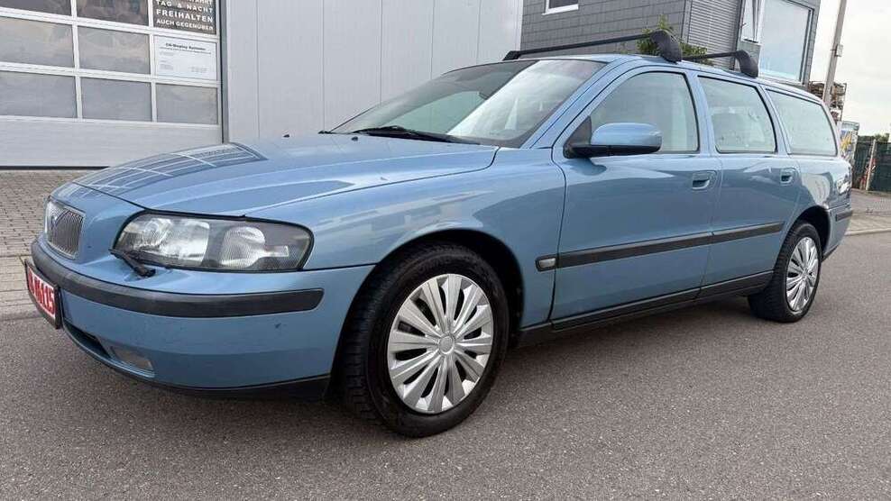 V70