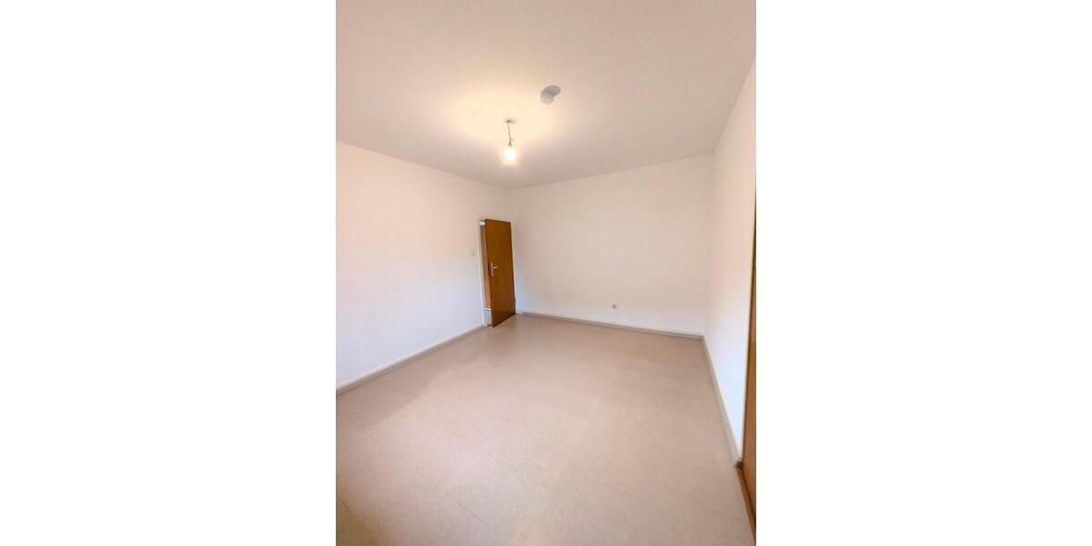 Etagenwohnung Bad Sassendorf - 3 Zimmer, 80 m&sup2;, 560&euro; | Angebot:25981111