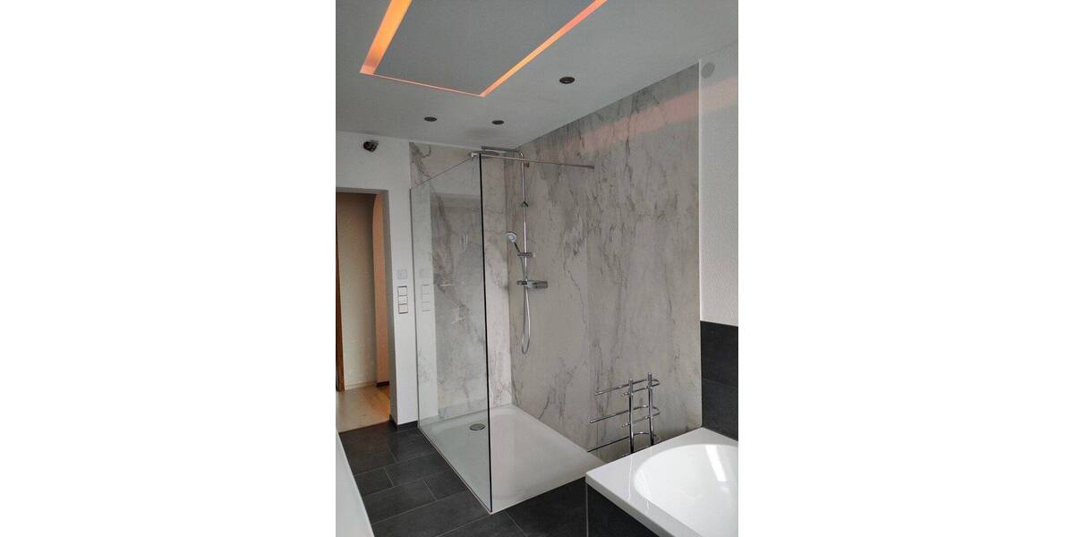 Etagenwohnung Holzheim - 5 Zimmer, 120 m&sup2;, 1.350&euro; | Angebot:26840382