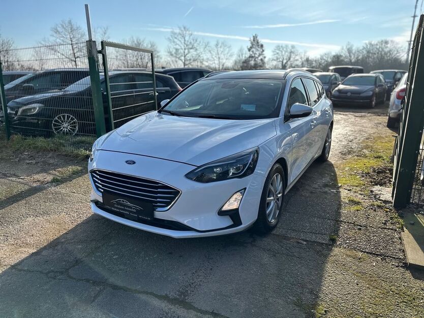 Ford Focus 105.000 km 19.760 € Ahrensbök 23623