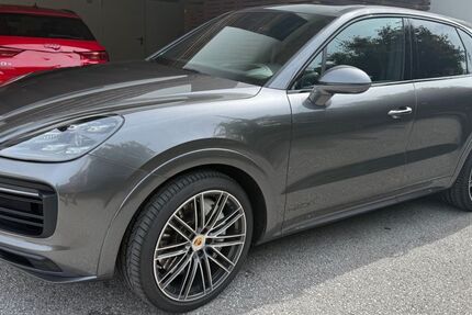 Porsche Cayenne 87.000 km 65.900 &euro; Putzbrunn 85640
