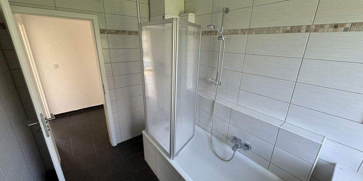 Etagenwohnung Detmold Innenstadt - 4 Zimmer, 85 m&sup2;, 795&euro; | Angebot:25776741