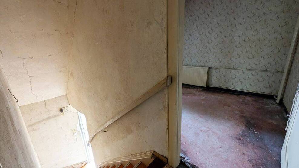 Sanierungsobjekt - 6-Zimmer-Doppelhaushälfte in Bornim 6 zimmer