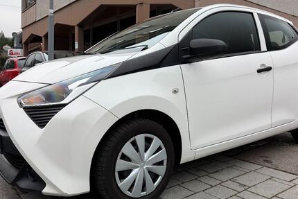 Toyota Aygo (X) 113.832 km 7.999 &euro; Bad Wildbad 75323