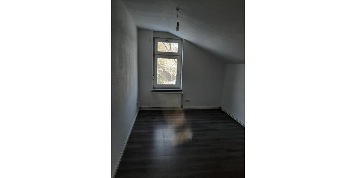 Dachgeschoßwohnung Albersdorf - 3 Zimmer, 78 m&sup2;, 770&euro; | Angebot:25150889