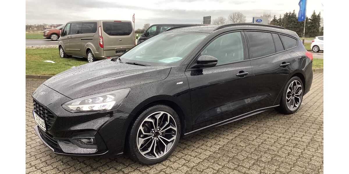 Ford Focus 71.050 km 17.995 &euro; Delitzsch 04509