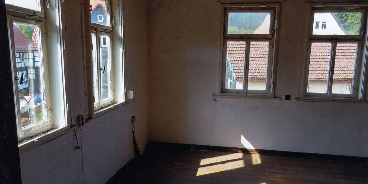 Mehrfamilienhaus, Wohnhaus Viernau Viernau - 7 Zimmer, 96 m&sup2;, 18.000&euro; | Angebot:25668291
