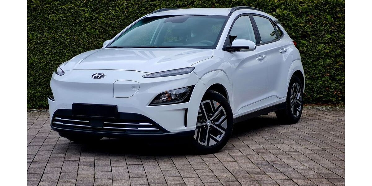 Hyundai KONA 30.000 km 16.499 &euro; Bad Lippspringe 33175